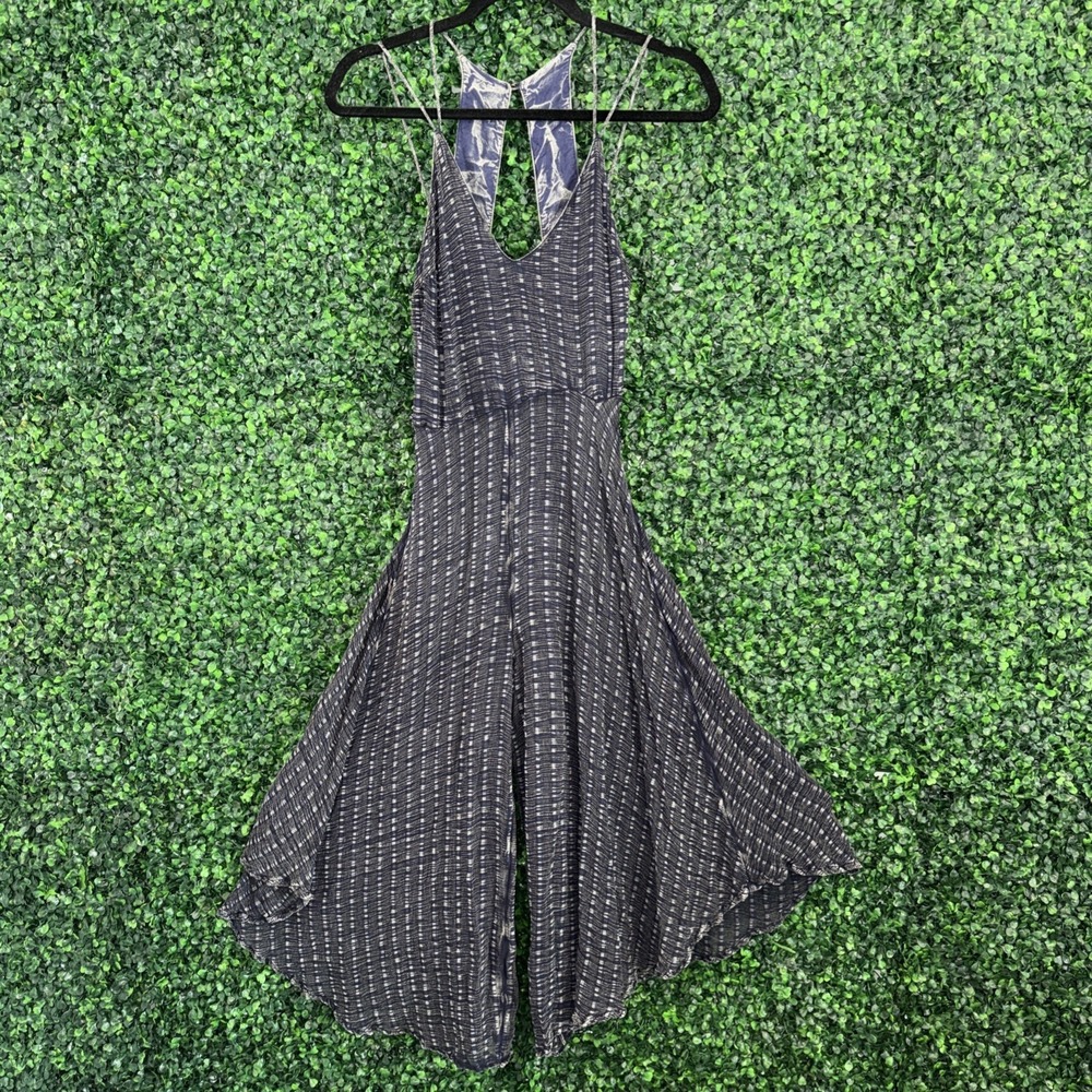 Anthropologie HD in Paris Harbor CropWide Leg Jumpsuit Size 0 Navy